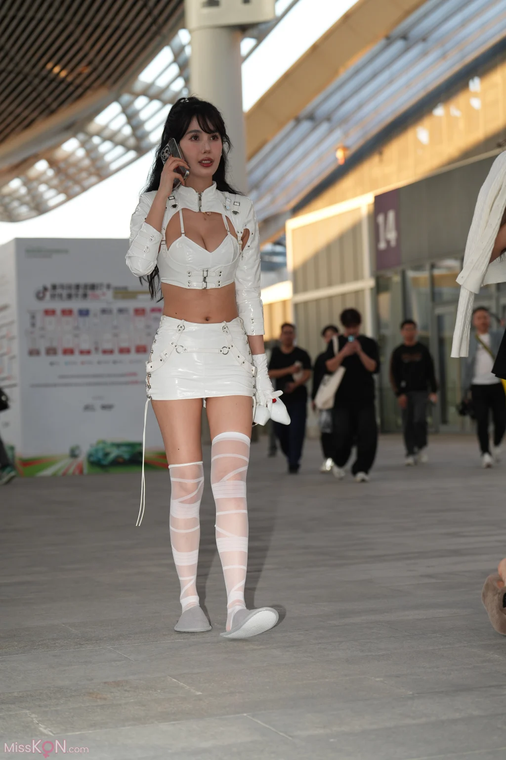 [精选街拍作品] No.5551 – 5560 (1851 photos) – Page 3