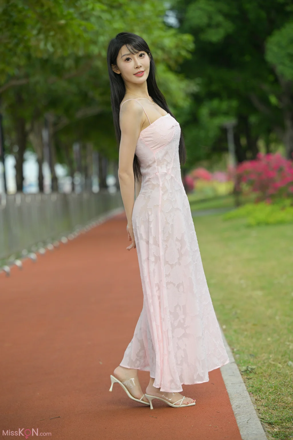 [精选街拍作品] No.5551 – 5560 (1851 photos) – Page 9
