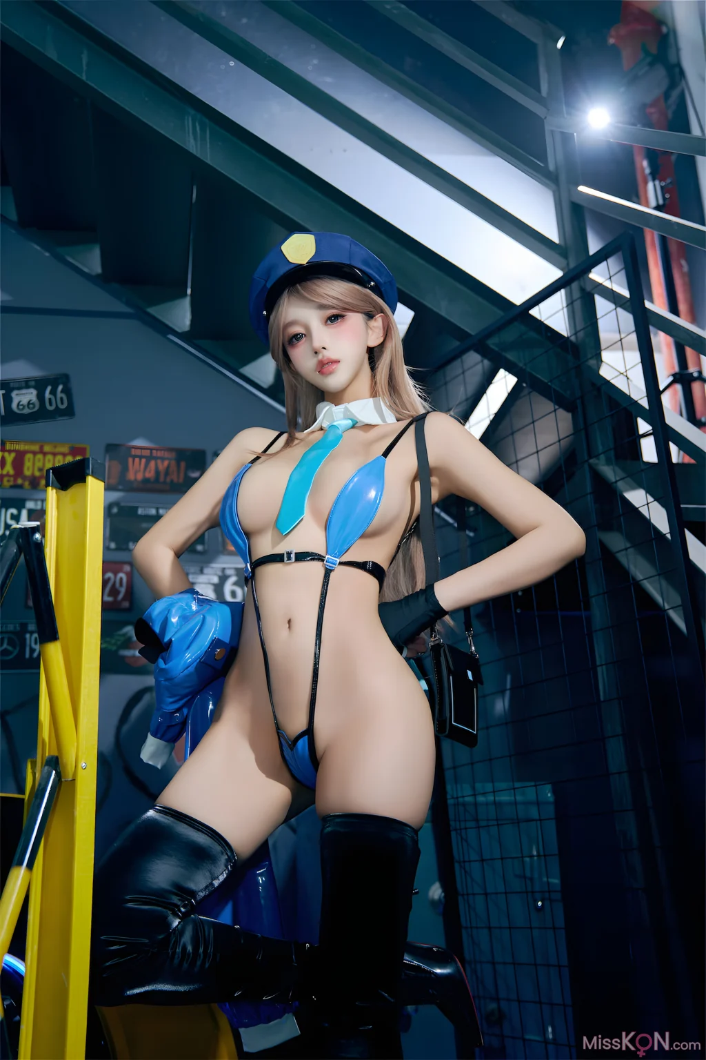 Coser@过期米线线喵: 女警 (59 photos)