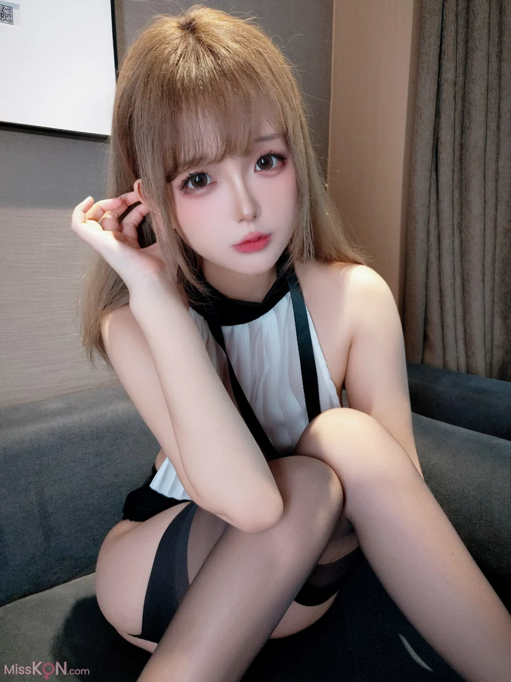 Coser@日奈娇: 小秘书 (107 photos + 4 videos)