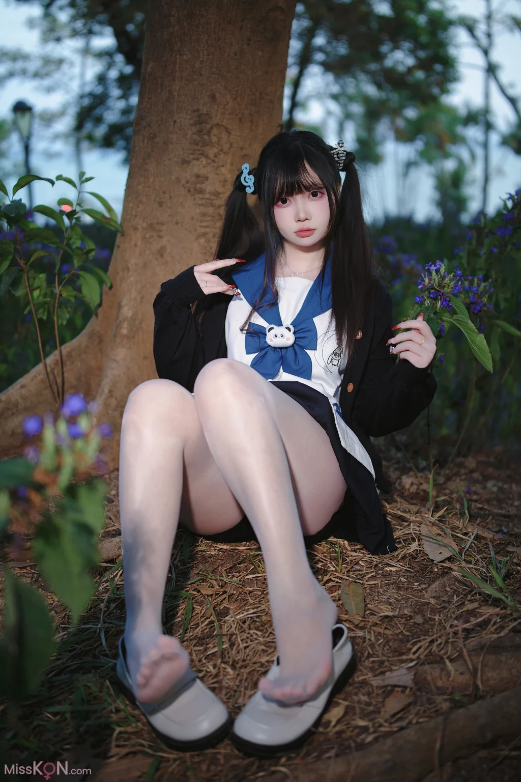 Coser@洛桑w伊梓: 桑梓双马尾jk (38 photos)