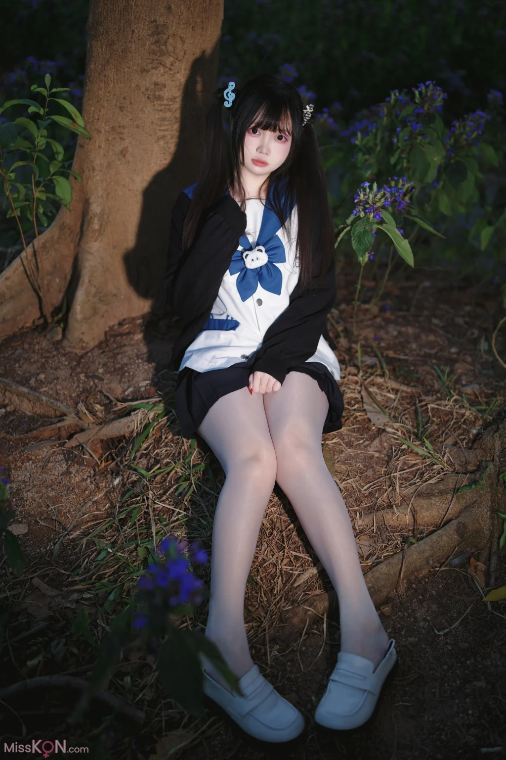 Coser@洛桑w伊梓: 桑梓双马尾jk (38 photos)