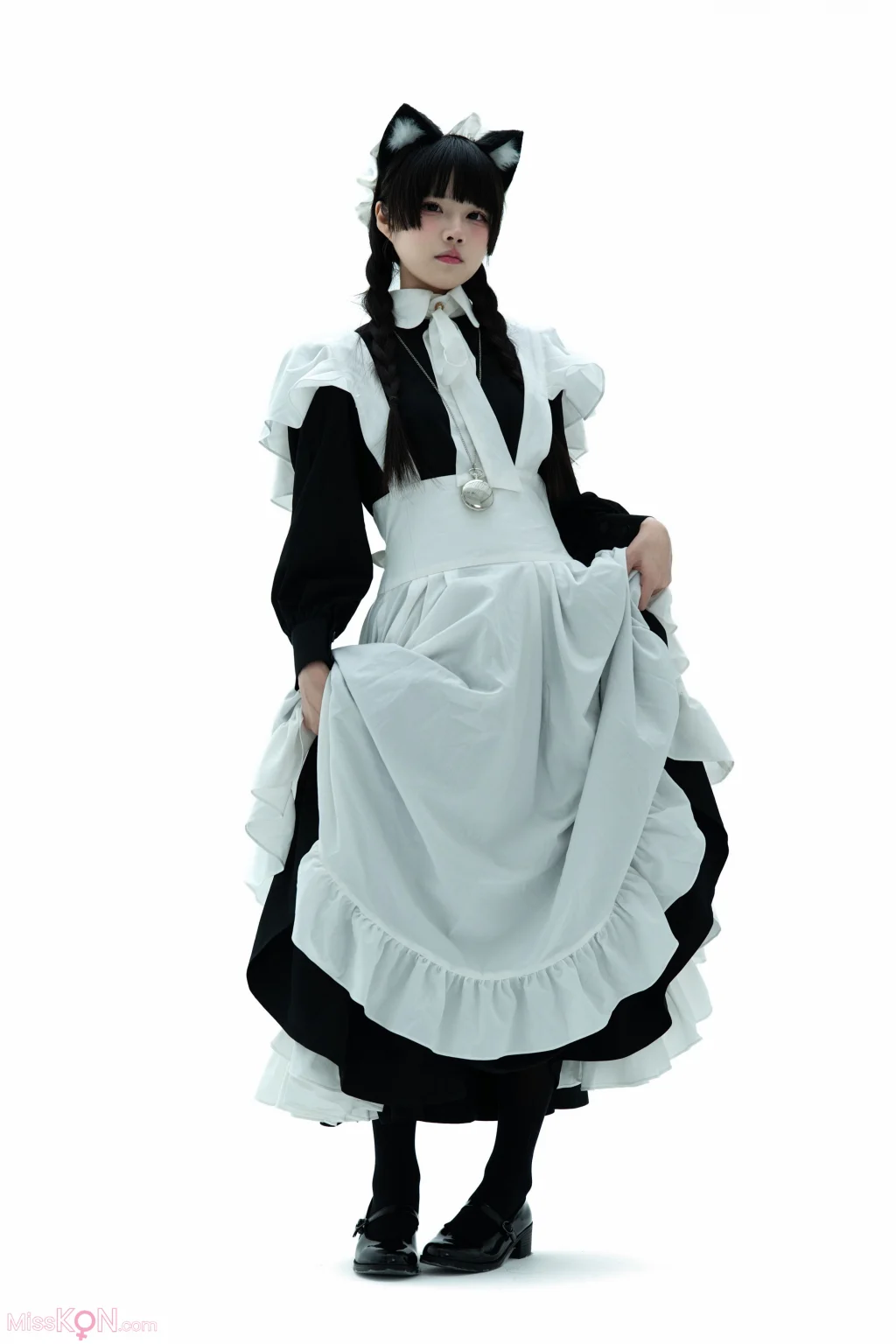 Coser@清水凪: 女仆图鉴 (89 photos)