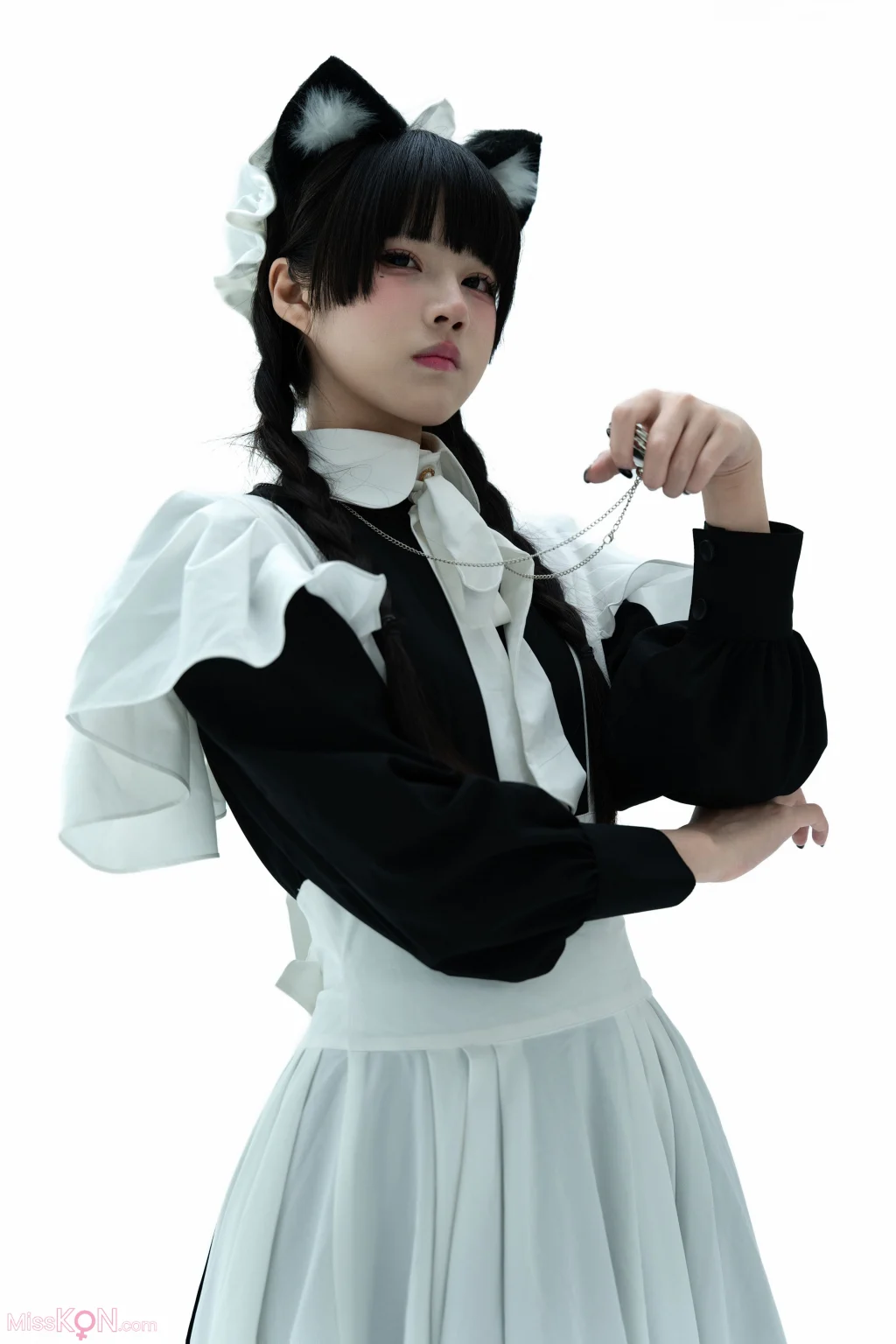 Coser@清水凪: 女仆图鉴 (89 photos)