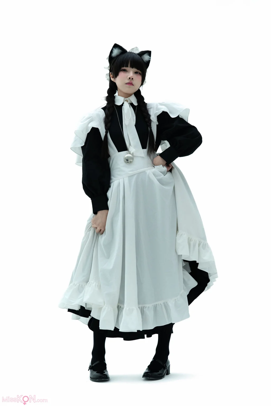 Coser@清水凪: 女仆图鉴 (89 photos)