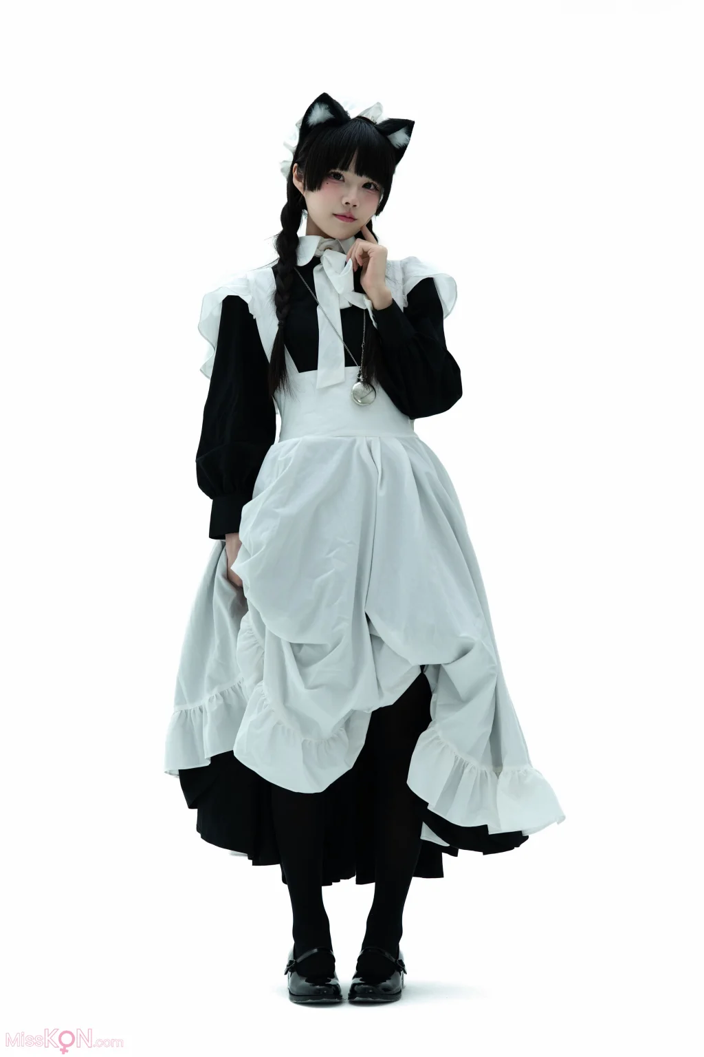 Coser@清水凪: 女仆图鉴 (89 photos)