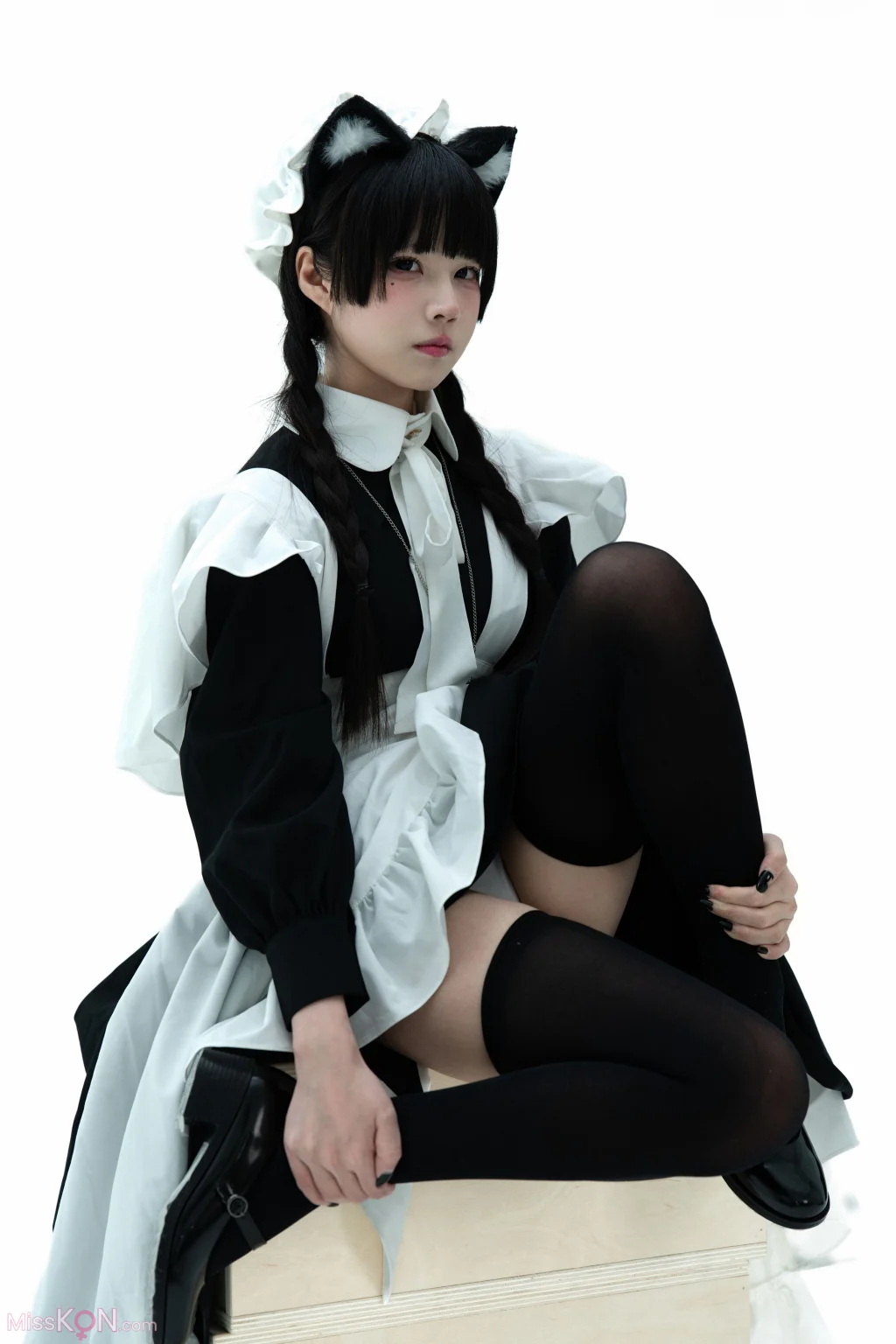 Coser@清水凪: 女仆图鉴 (89 photos)