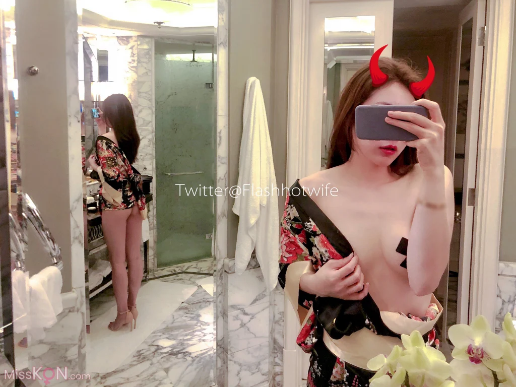 [OtherXXX] Flashhotwife闪爷: 人妻露出3P野战 极品女神反差 (505 photos + 33 videos)