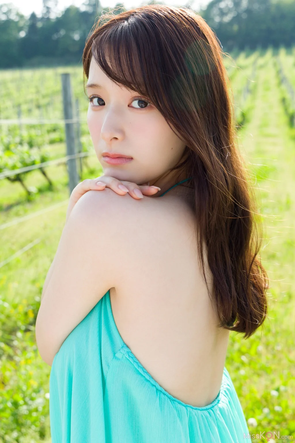 [JP] Kurea Hazuki (葉月くれあ): 【増量版 全50P】ミスマガのアソビバ！ ラスト・トリップ ヤンマガデジタル写真集 (58 photos)