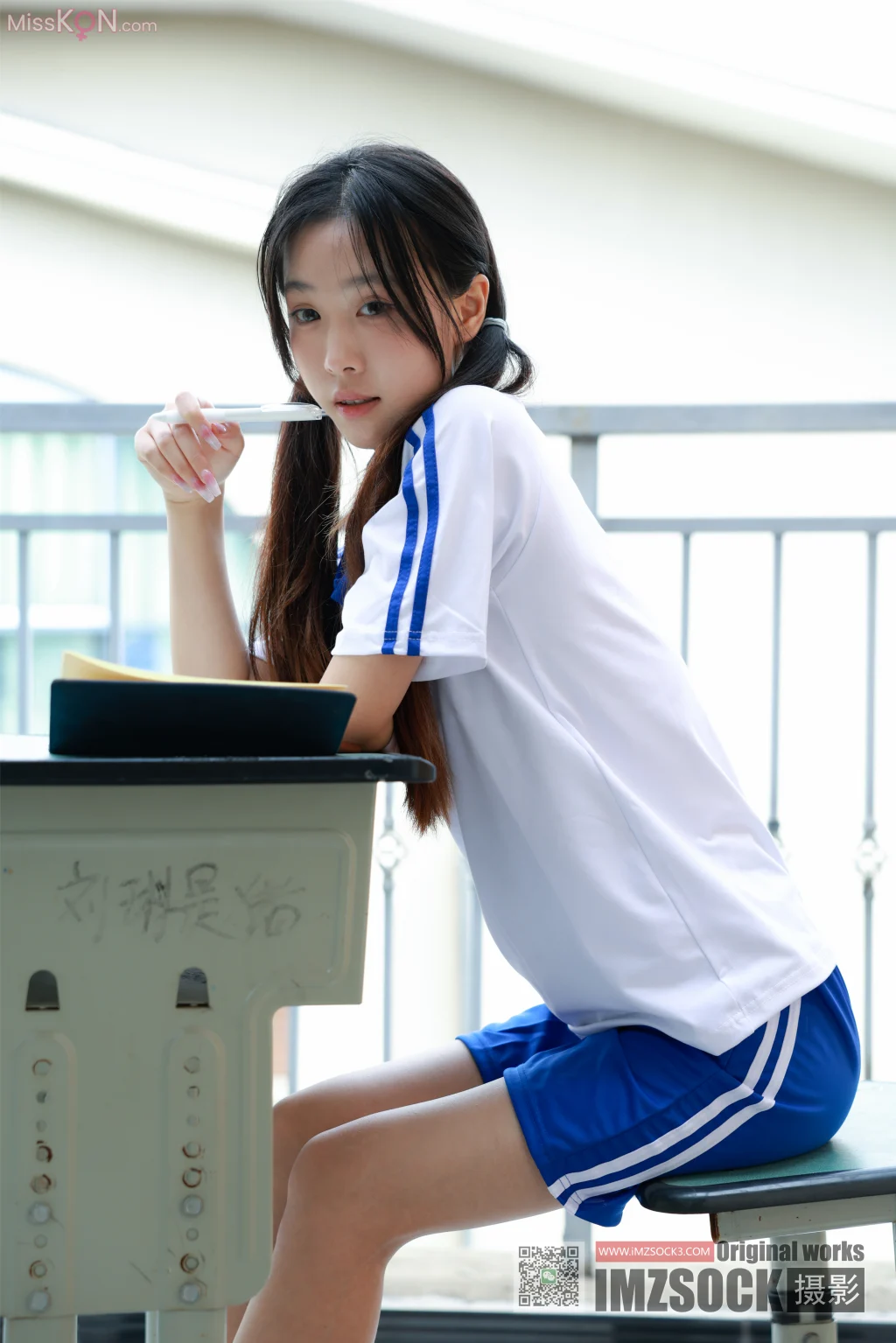 [MZSOCK爱美足] No.365: 江诗月 (80 photos)