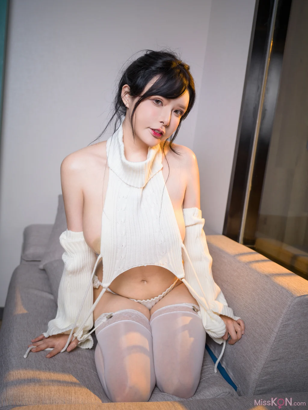 Coser@秋和柯基: 毛衣 (23 photos + 1 video) – Page 2
