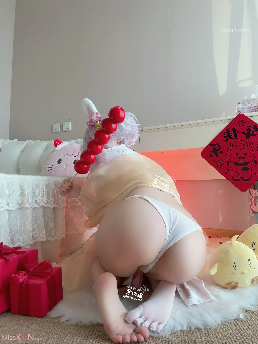 Coser@曲奇软fufu: 碧蓝航线拉菲新春旗袍五指袜 (38 photos + 4 videos) – Page 2