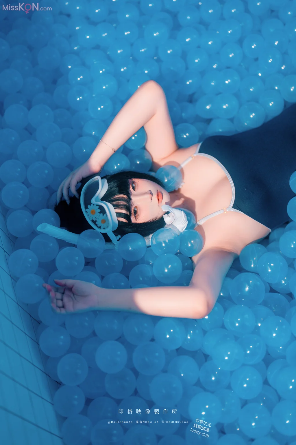 Coser@落落Raku: 8K Tripper (52 photos + 1 video) – Page 2