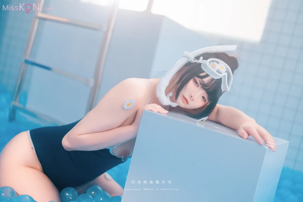 Coser@落落Raku: 8K Tripper (52 photos + 1 video) – Page 2