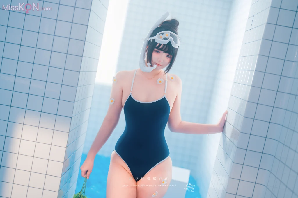 Coser@落落Raku: 8K Tripper (52 photos + 1 video) – Page 3