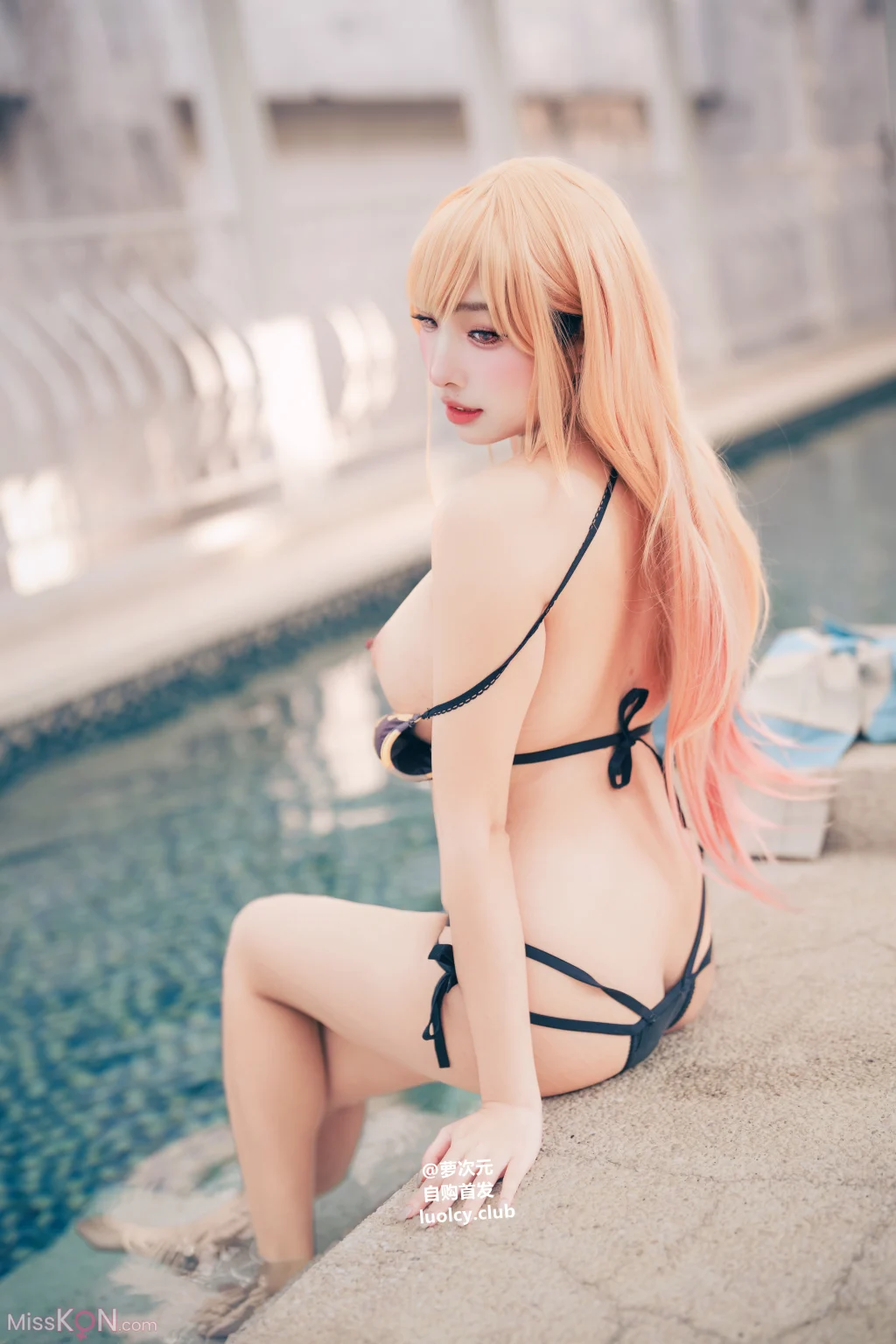 Coser@慕慕Momo: 8K Marin 海夢 – Ver.泳裝 (62 photos + 1 video)