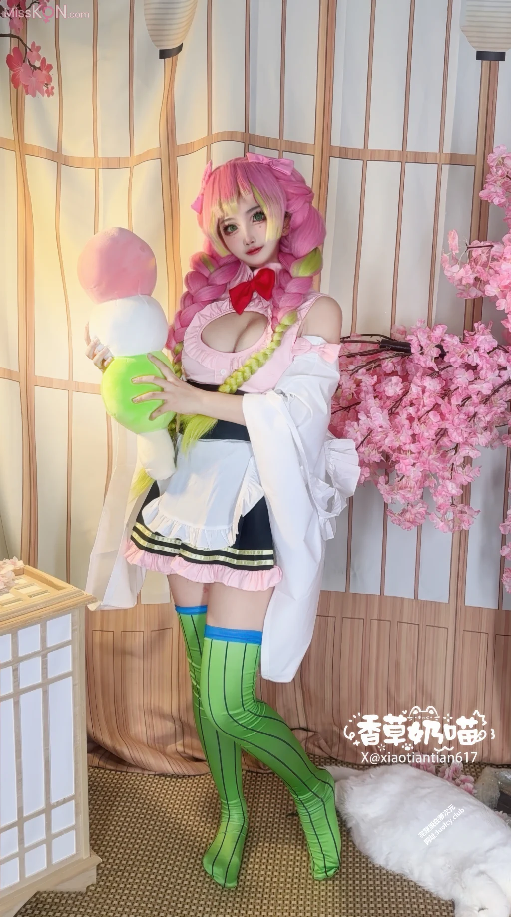 Coser@香草奶喵: 蜜璃女仆 (62 photos + 30 videos) – Page 2