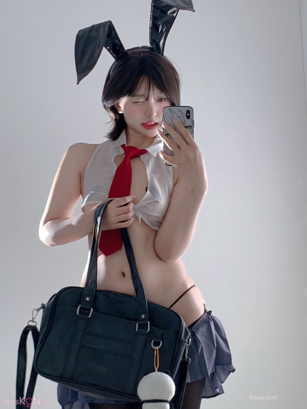 Coser@你的真真u: 反差学姐 (70 photos + 2 videos) – Page 3