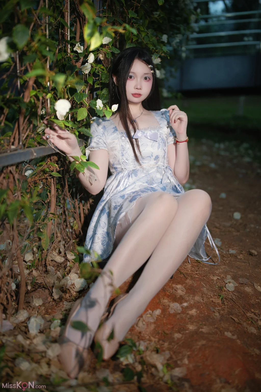 Coser@洛桑w伊梓: 春夏之交 (45 photos)