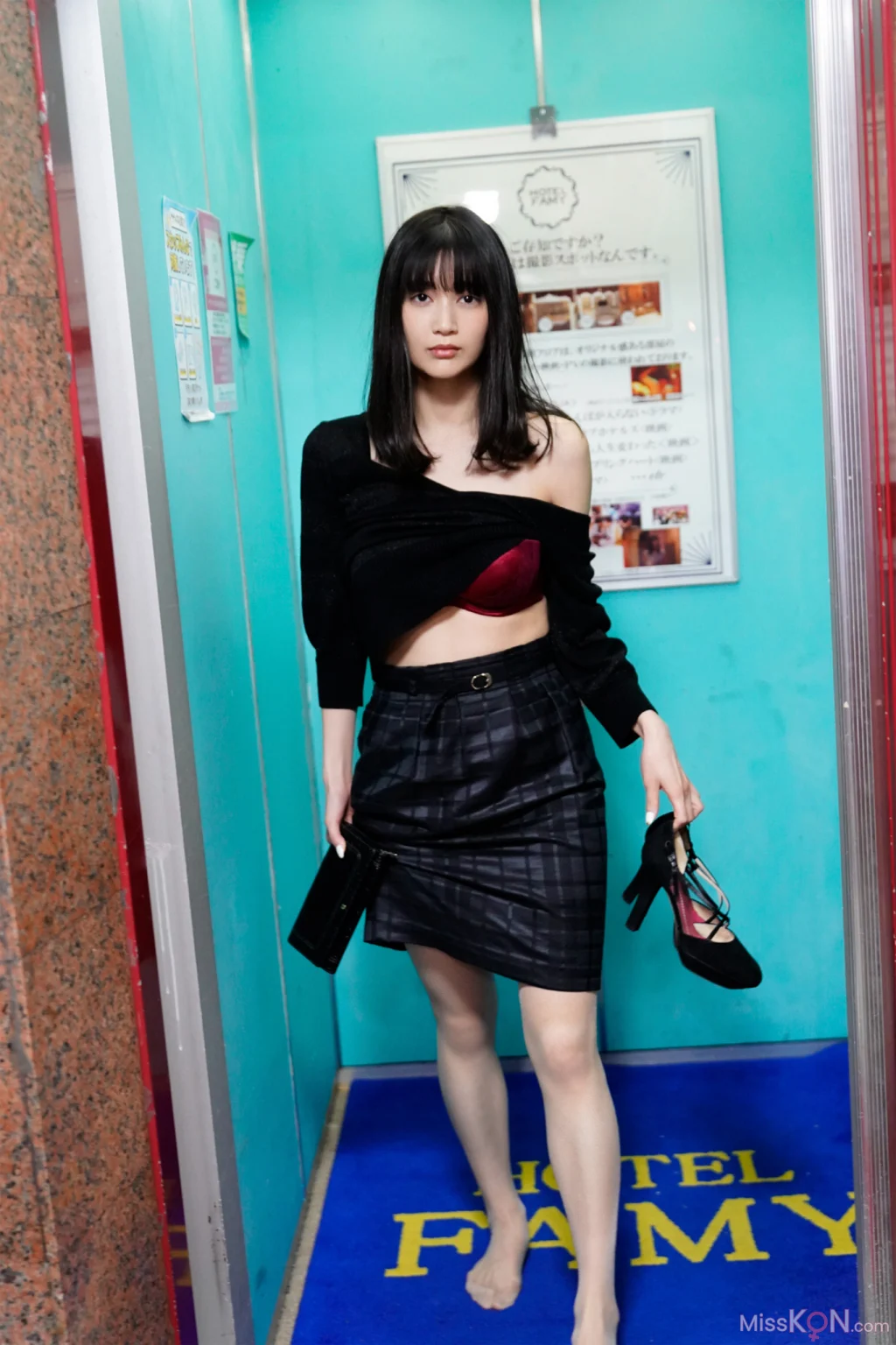 [JP] Arisa Deguchi (出口亞梨沙): 週刊現代デジタル写真集 背徳ラブホテル (130 photos)
