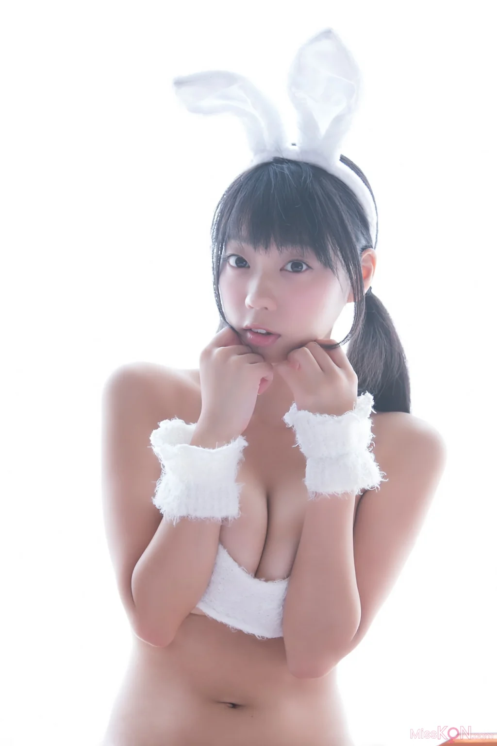 [JP] Hikaru Aoyama (青山ひかる): アイがあふれる+アイして欲しいの (ラインコミュニケーションズ) (70 photos) – Page 2