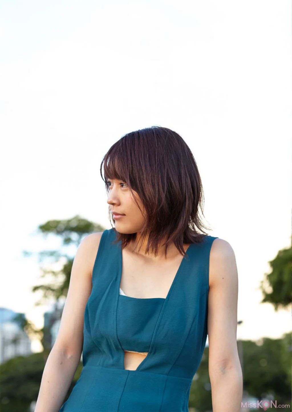 [JP] Kasumi Arimura (有村架純): 写真集「FIRST TRIP -ハワイの場合-」 (79 photos)