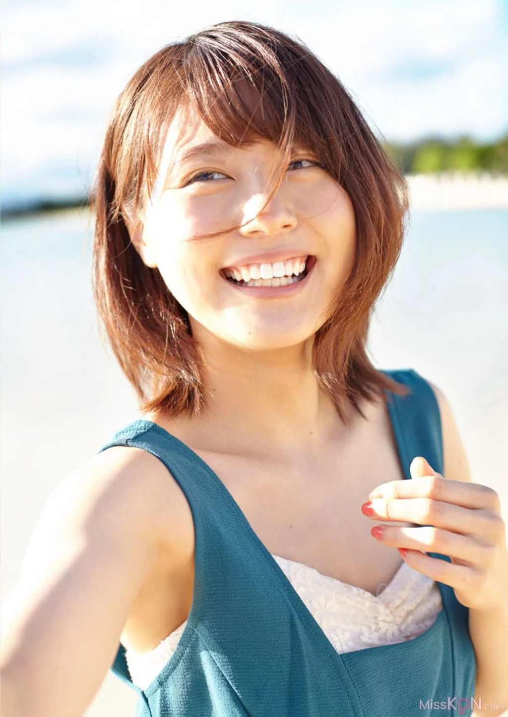 [JP] Kasumi Arimura (有村架純): 写真集「FIRST TRIP -ハワイの場合-」 (79 photos) – Page 2