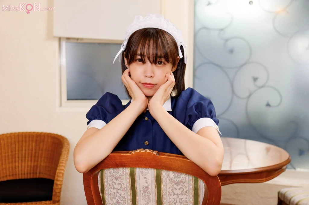 [JP] Manaka Tugu (真中つぐ): 秋葉原で働く美人OLコスプレイヤー・真中つぐ写真集 妄想日記＃5 (94 photos)