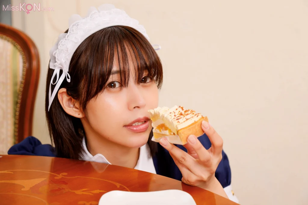 [JP] Manaka Tugu (真中つぐ): 秋葉原で働く美人OLコスプレイヤー・真中つぐ写真集 妄想日記＃5 (94 photos)