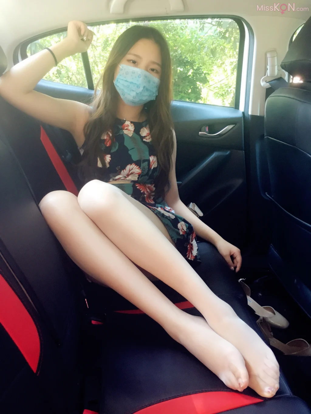 [NS纳丝摄影] No.015: 小美 户外花裙 (30 photos) – Page 2