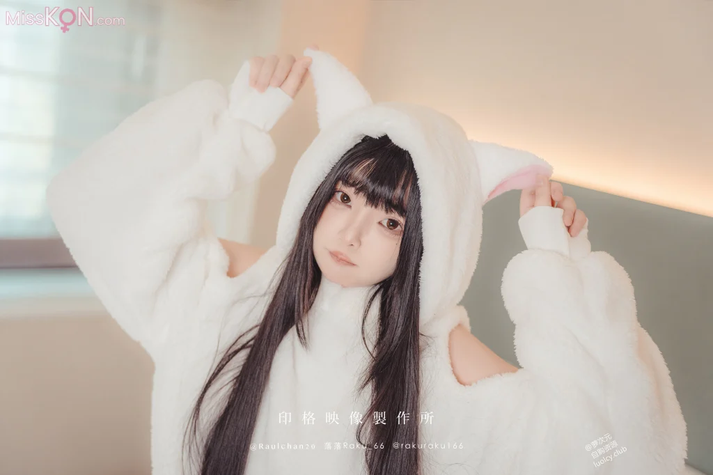 Coser@落落Raku: 8K 白衣小猫Kitten (44 photos + 2 videos) – Page 2