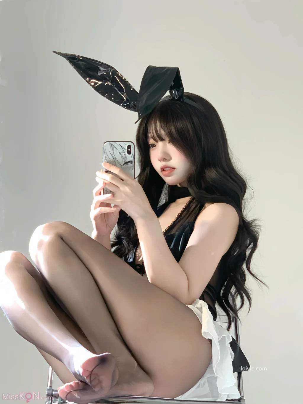 Coser@你的真真u: 黑丝兔兔 (50 photos + 2 videos)