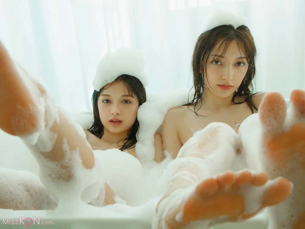 [JP] エリマリ姉妹: 【デジタル限定】1st写真集 Fericire オール未公開Edition (166 photos) – Page 2