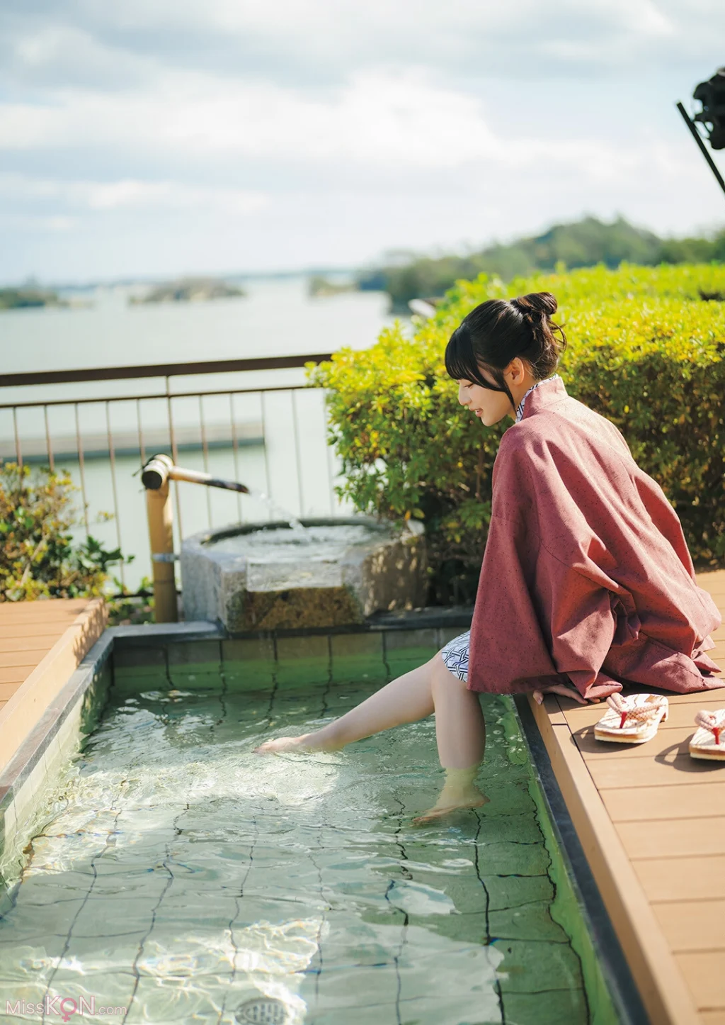 [JP] Hina Aoki (青木陽菜): フォトブック Nostalgia (123 photos)