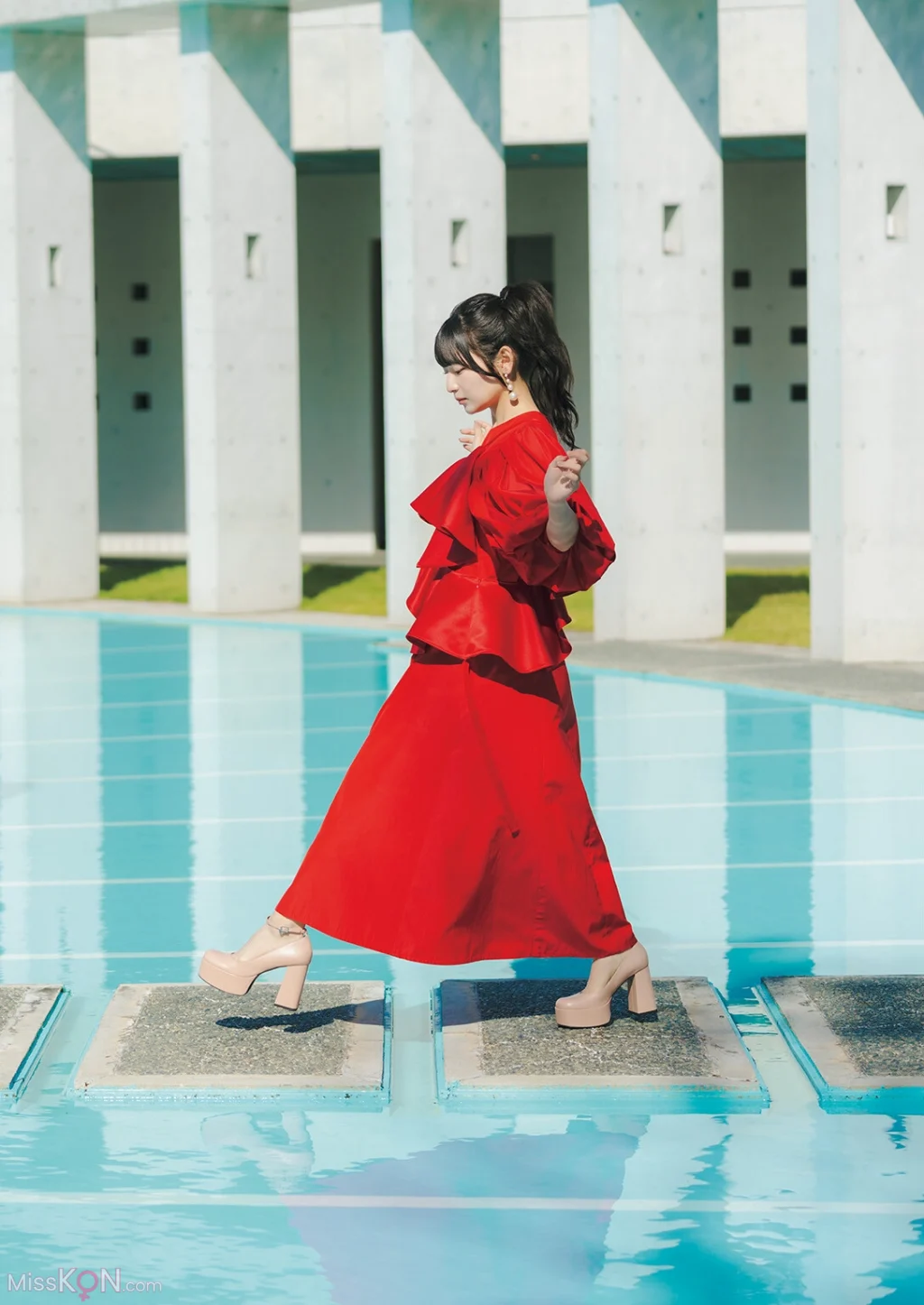 [JP] Hina Aoki (青木陽菜): フォトブック Nostalgia (123 photos) – Page 2
