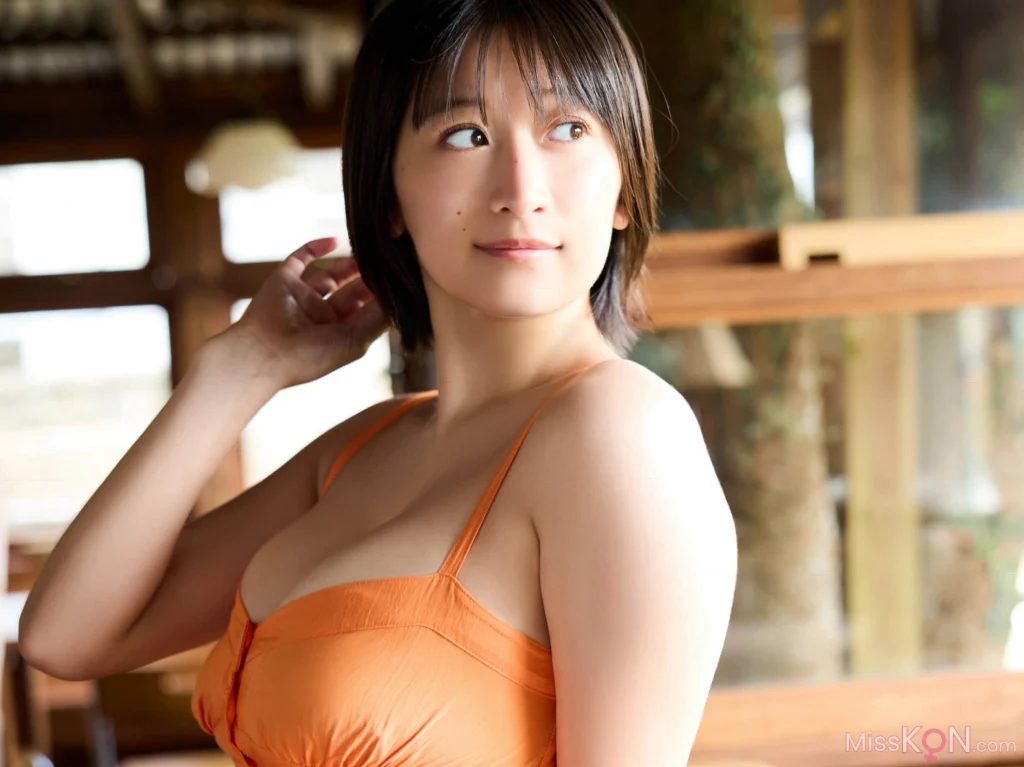 [JP] Ina Enohara (榎原依那): FRIDAYデジタル写真集 Illume (47 photos) – Page 2