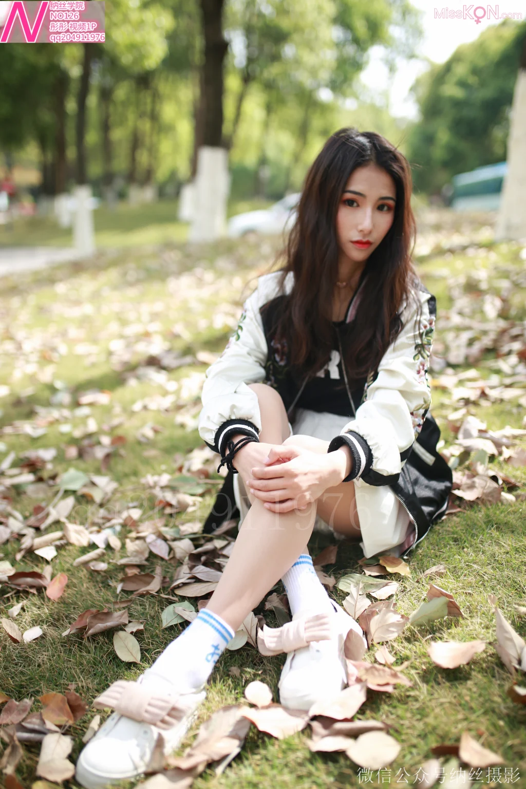 [NS纳丝摄影] No.016: 彤彤的肉丝好性感 (88 photos + 1 video)