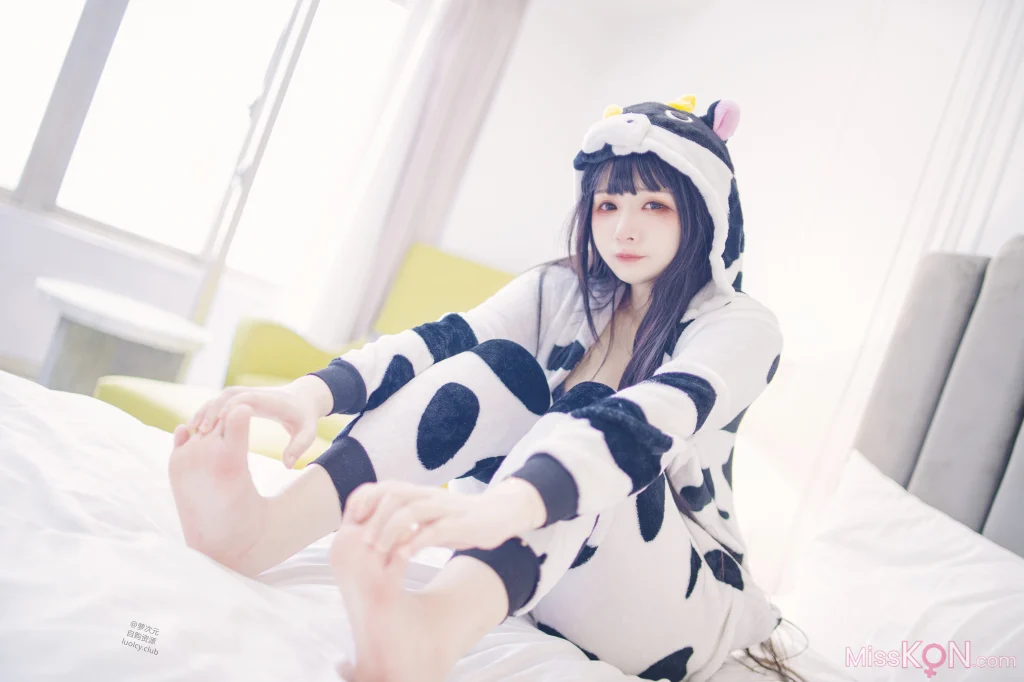 Coser@落落Raku: 8K 奶牛Milky (56 photos + 1 video) – Page 3