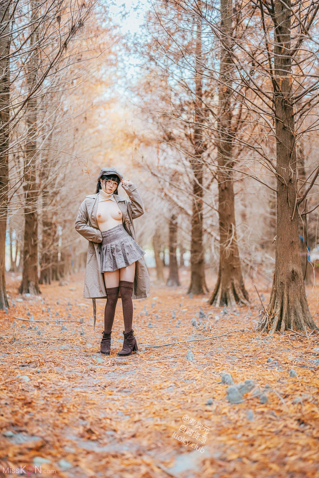 Coser@落落Raku: 8K 暮秋 muhchiou (58 photos + 1 video) – Page 2