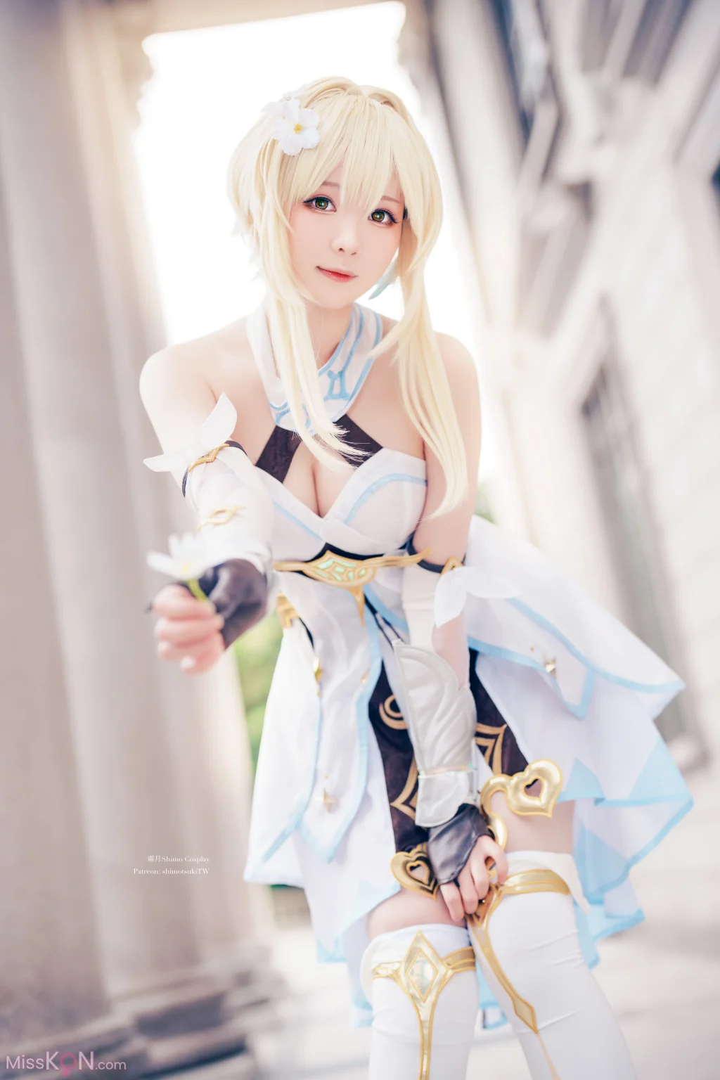 Coser@霜月shimo: Lumine Genshin (18 photos)