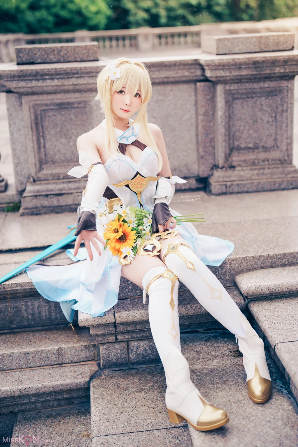 Coser@霜月shimo: Lumine Genshin (18 photos)