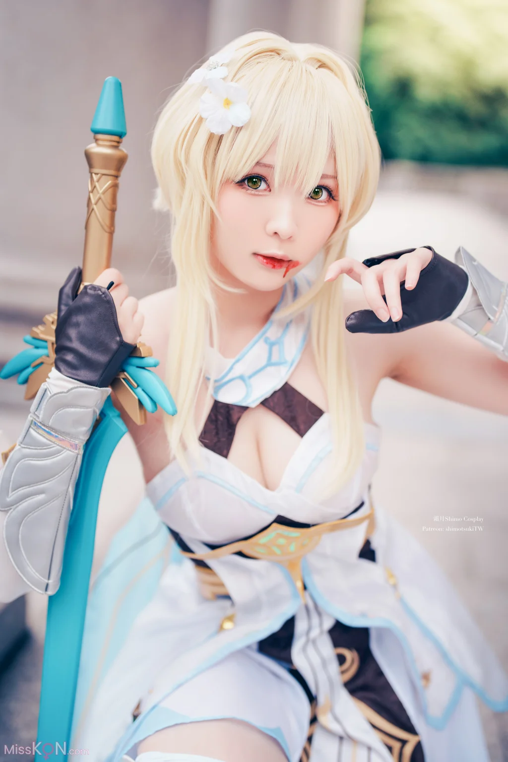 Coser@霜月shimo: Lumine Genshin (18 photos)