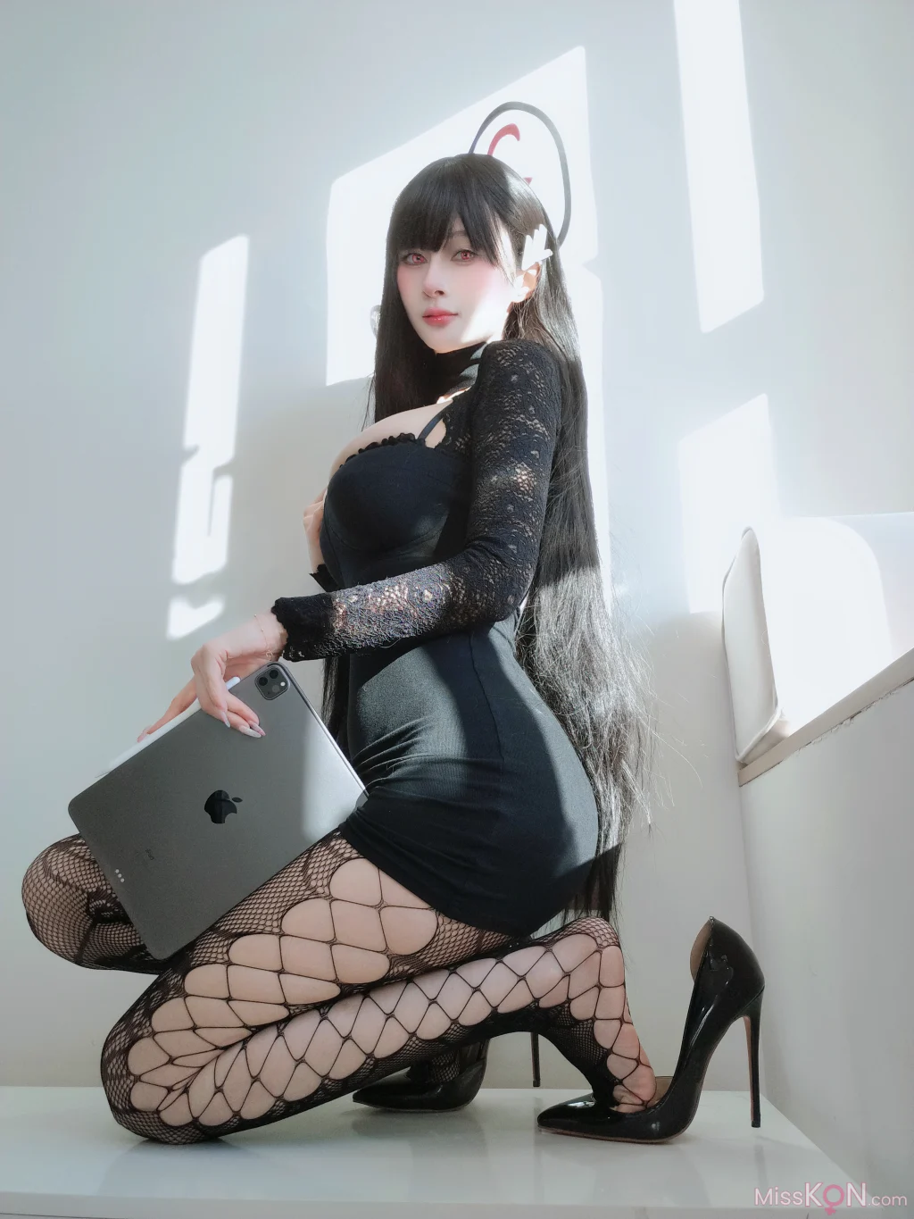 Coser@白银81: 自撮り Vol.104 (117 photos + 9 videos)