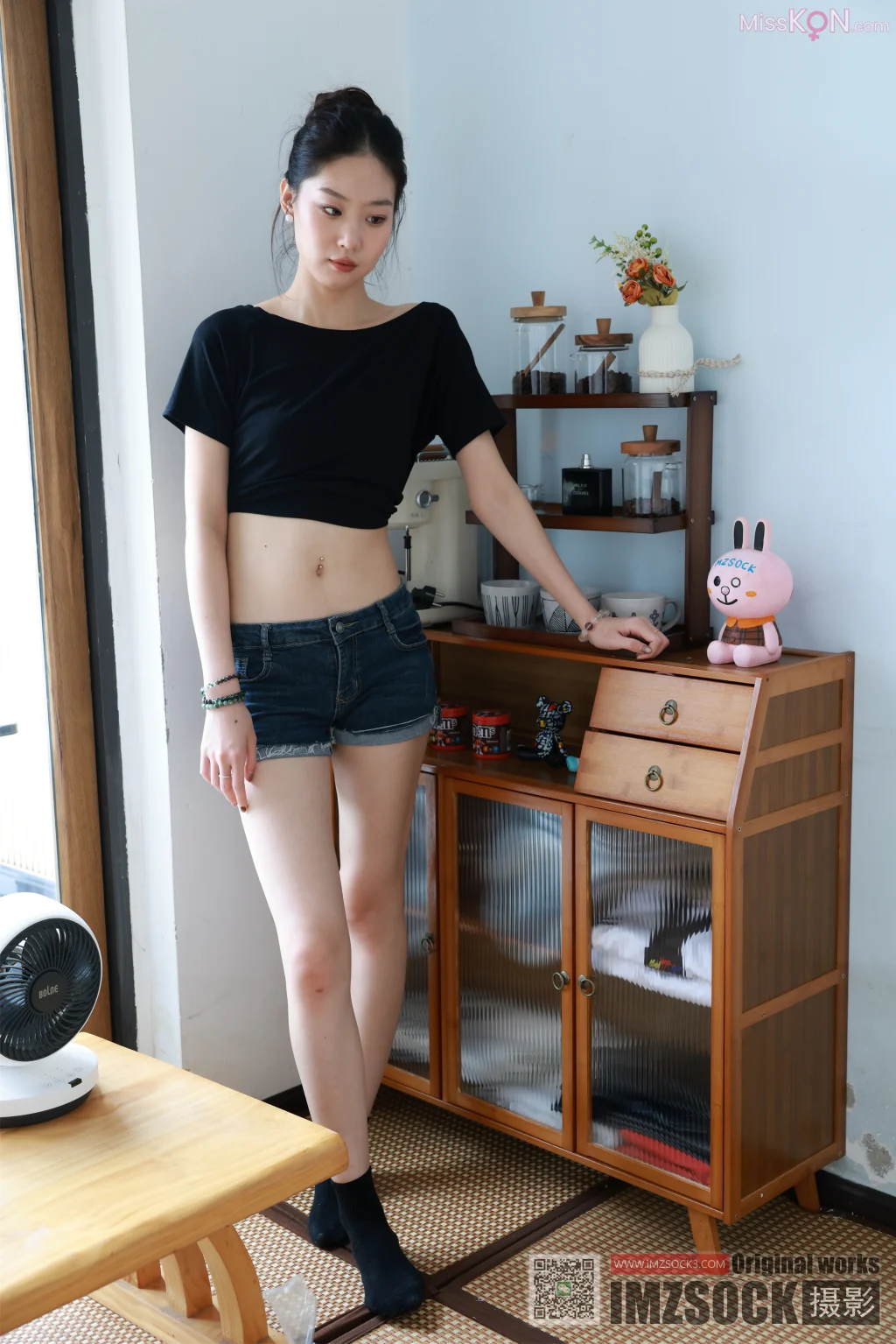 [MZSOCK爱美足] No.366: 妍希 (103 photos + 1 video)