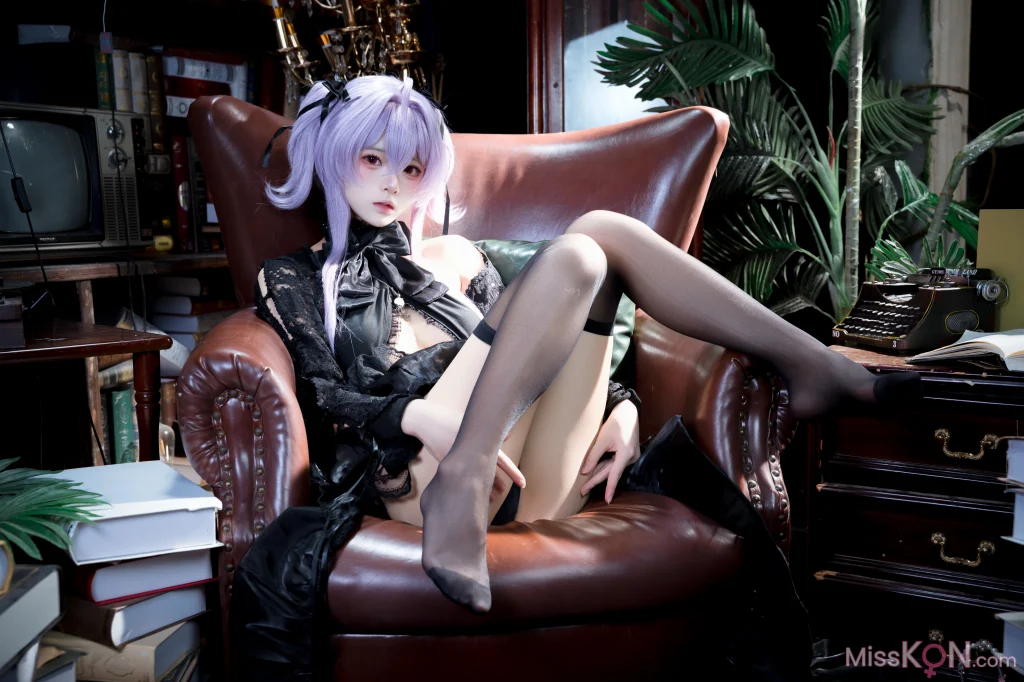 Coser@九柒喵: NIKKE 水母转盘皮 (26 photos)