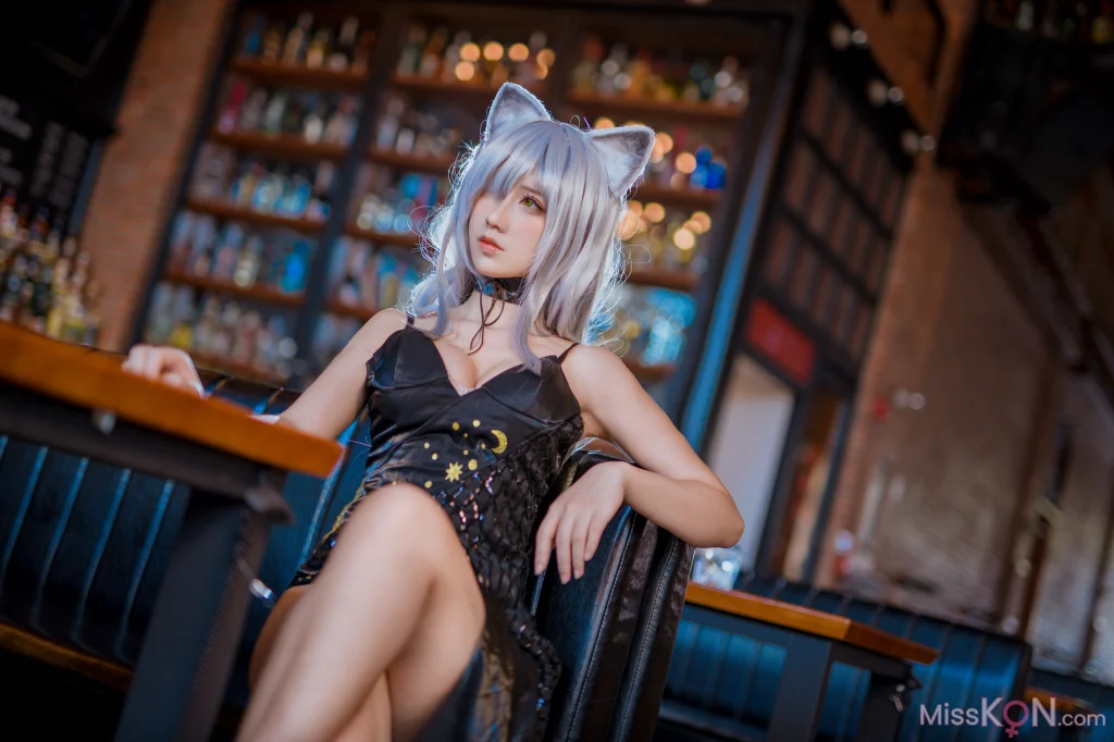 Coser@九曲Jean: 明日方舟-黑·周年礼服 (9 photos)