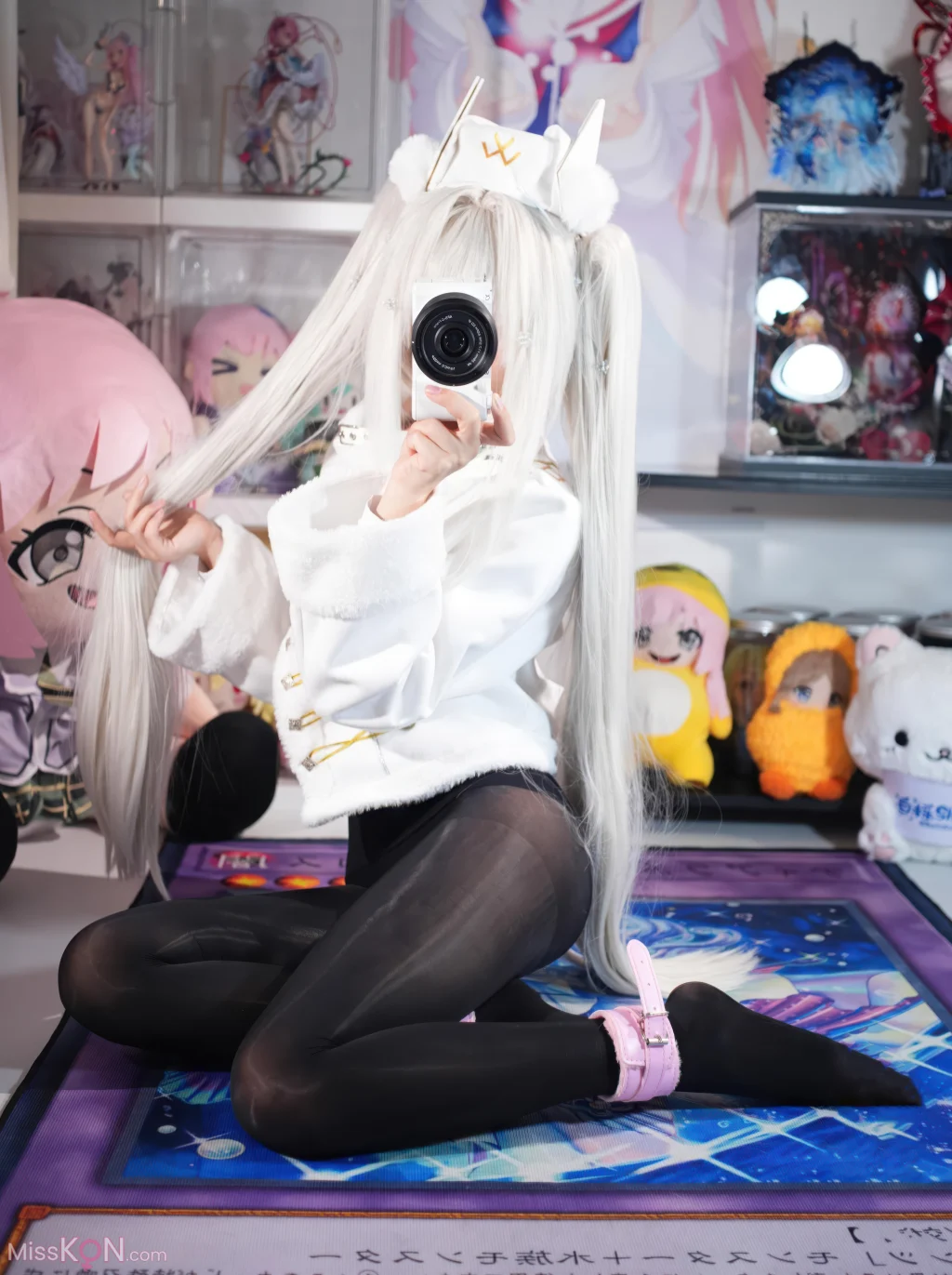 Coser@白栎Shirly: 白兔幸运列车 (116 photos + 23 videos)