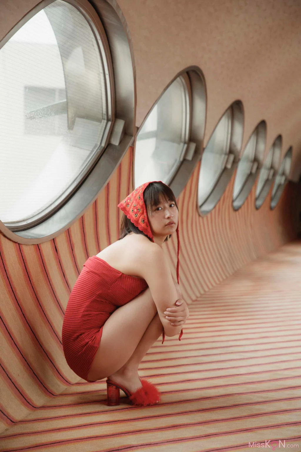 [JP] Ina Enohara (榎原依那): FRIDAYデジタル写真集 湯けむりトリップ (70 photos) – Page 2