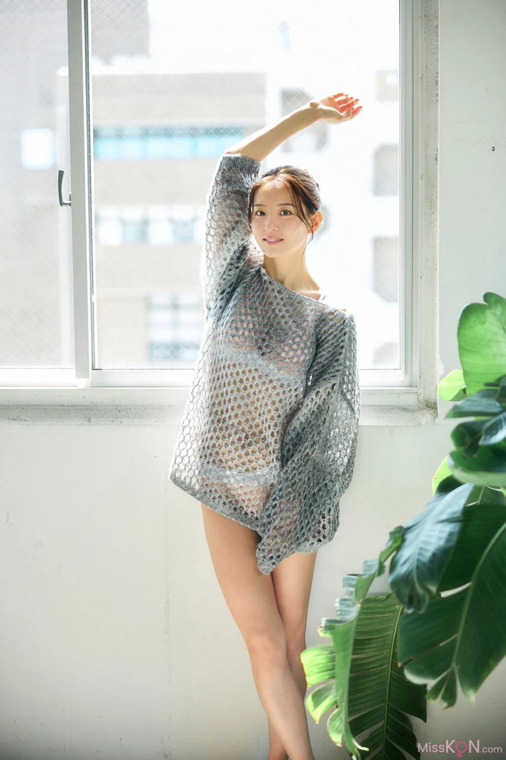 [JP] Kanon Miyahara (宮原華音): 戦う女グラフィティ【70P完全版】ヤンマガデジタル写真集 (74 photos)