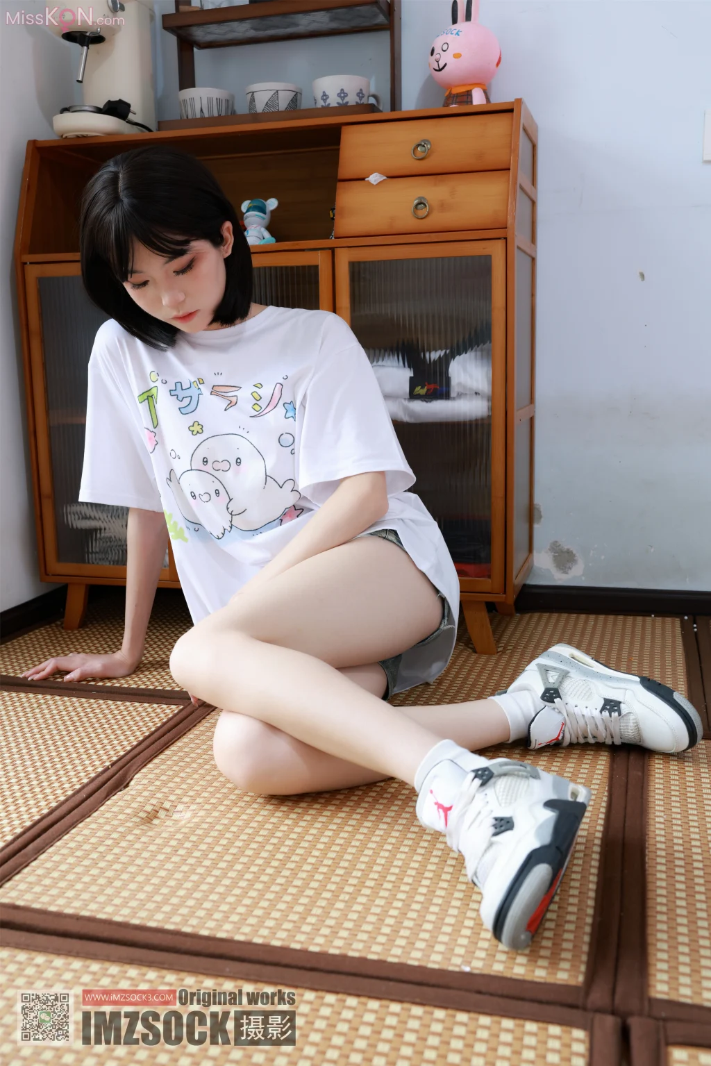 [MZSOCK爱美足] No.367: 秋秋 (99 photos + 1 video)